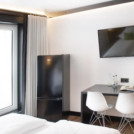 Loe By Wmm Hotell *